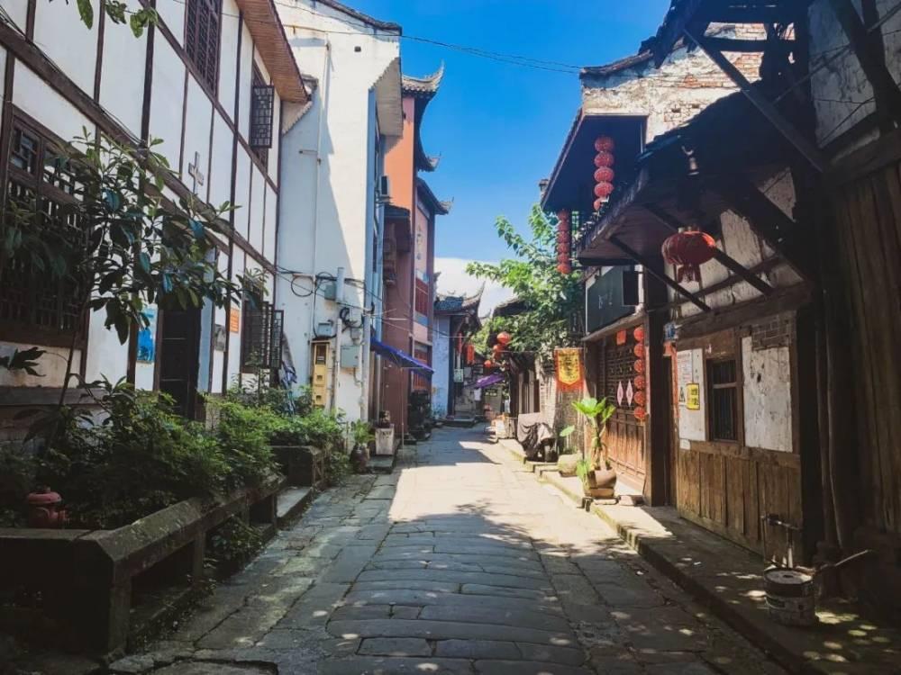 和中堂明知嘉庆要杀自己,为何不举兵造反,他在担心什么呢?- 专业问答社区
